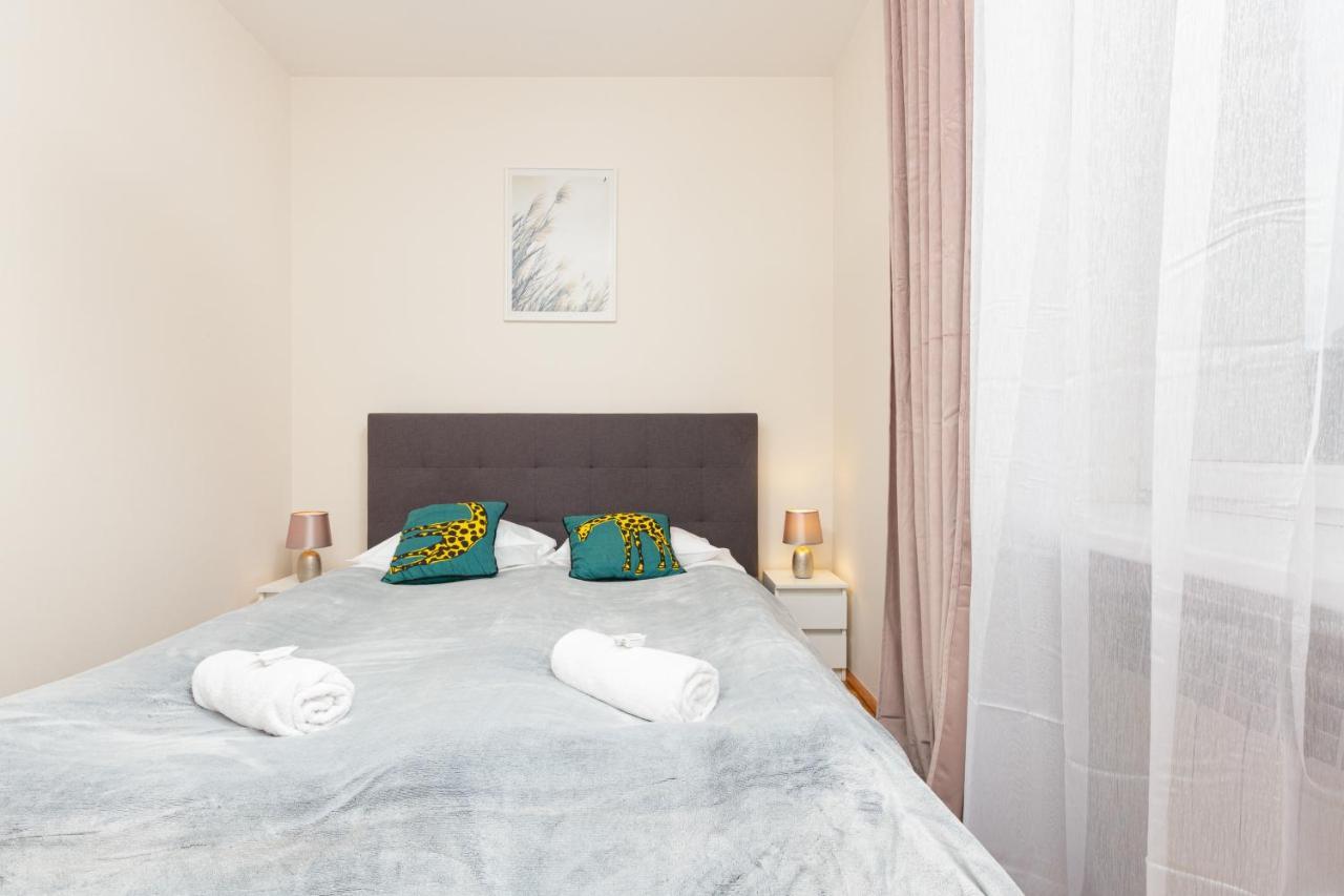City Center Apartment Elektoralna By Noclegi Renters Varşova Dış mekan fotoğraf