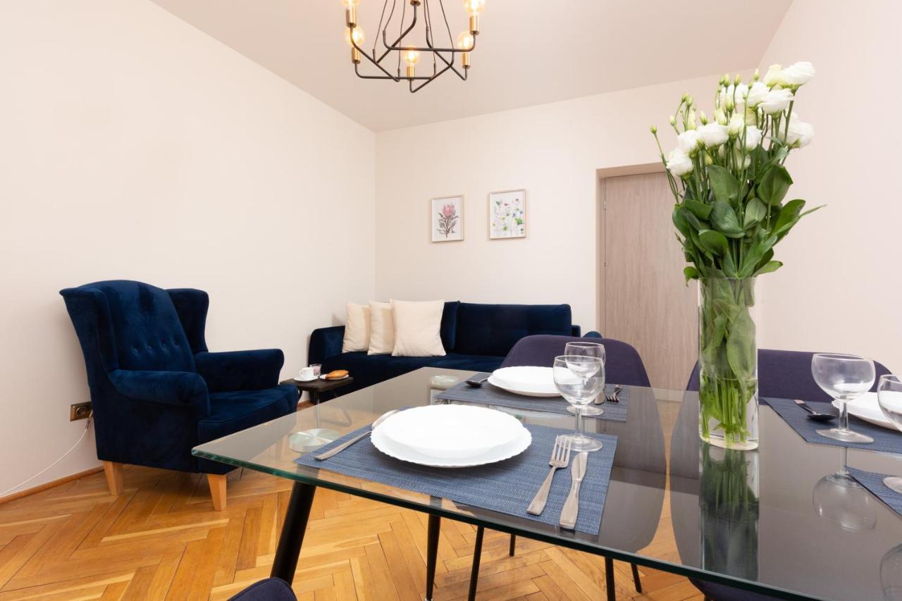 City Center Apartment Elektoralna By Noclegi Renters Varşova Dış mekan fotoğraf